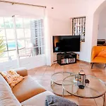 Angelica - Cozy Vila *